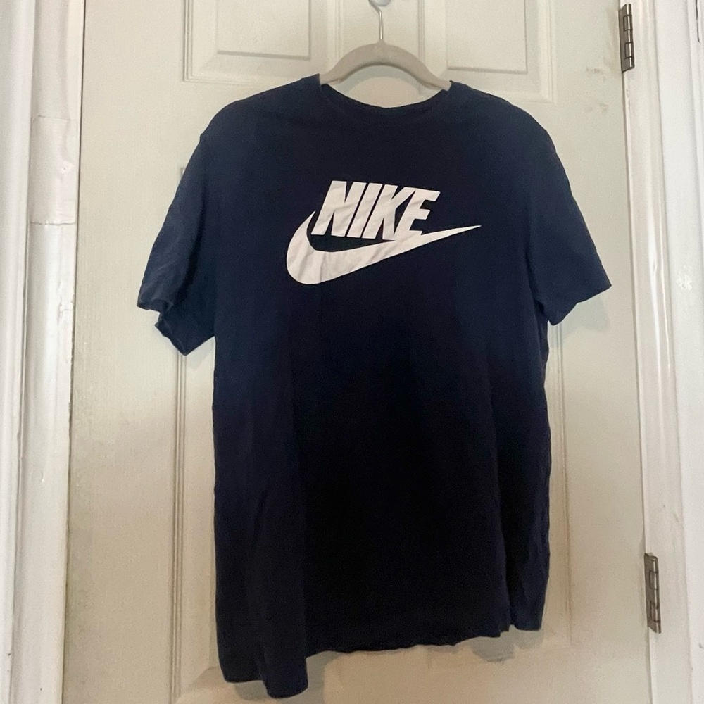Nike tee cotton M mens euc